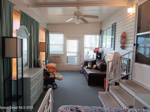 606 Royal Tern Dr, Sebastian FL  32976-7360 exterior