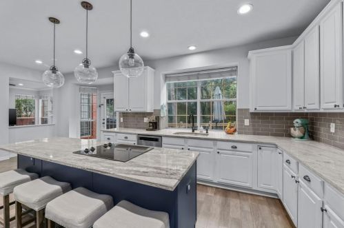 3808 Cherokee Dr, Bedford TX  76021-3110 exterior