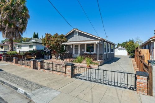 351 Lastreto Ave, Sunnyvale, CA 94085-4430
