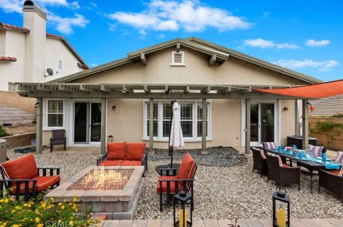 3745 Hollingsworth Rd, Altadena CA  91001-3857 exterior