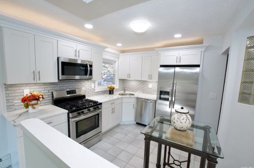 117 Lenore Ln, South Setauket, NY 11720-4126