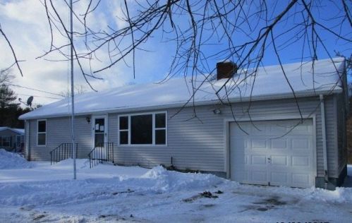 2 Phoenix Way, Seabrook, NH 03874-5004