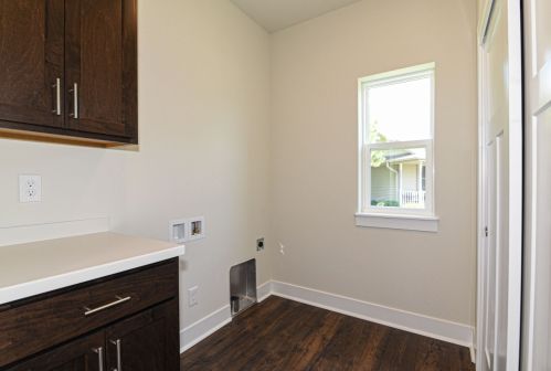 637 Annecy Park Cir, Waterford WI  53185-4262 exterior