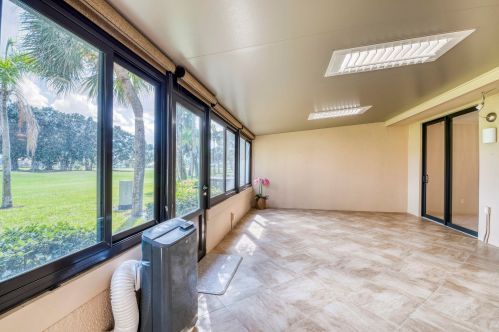 808 Windermere Way, West Palm Beach FL  33418-7170 exterior