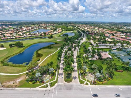 7181 Foxworth Ct, Boynton Beach FL  33437-6455 exterior