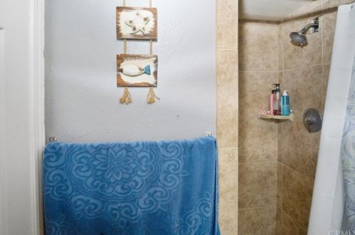 982 Verde Ave, Rialto CA  92376-4145 exterior