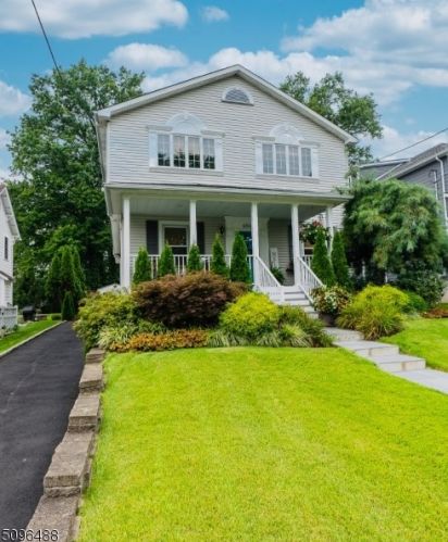 656 Summit Ave, Westfield, NJ 07090-3221