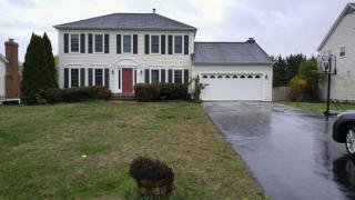 16 Dawson Dr, Fredericksburg VA  22405-1713 exterior