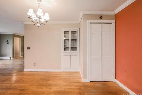 161 Heritage Rd, Putnam CT  06260-2737 exterior