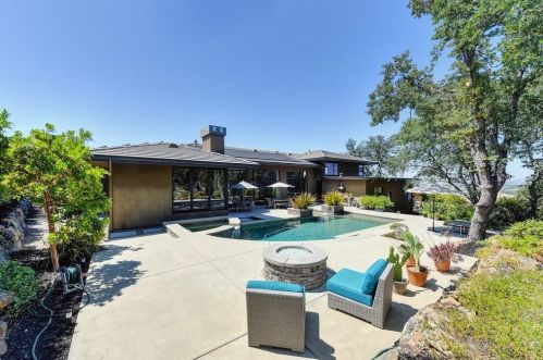 2913 Capetanios Dr, Folsom CA  95762-4606 exterior