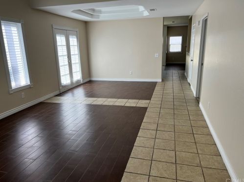14711 Honeysuckle St, Victorville, CA 92394-6998