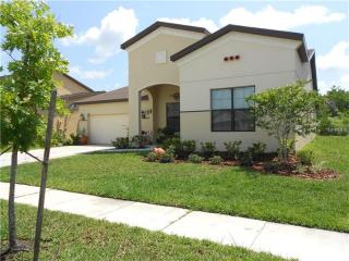 921 Costa Mesa Ln, Kissimmee, FL 34744-7235