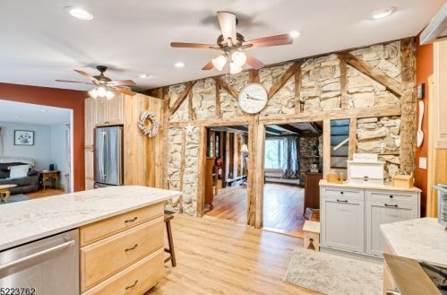 100 Mitchell Rd, Oxford NJ  07863-3344 exterior