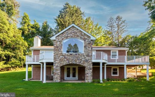 801 Creek Rd, Kennett Sq, PA 19348-2741