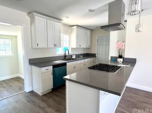 16431 Forrest Ave, Victorville CA  92395-3416 exterior