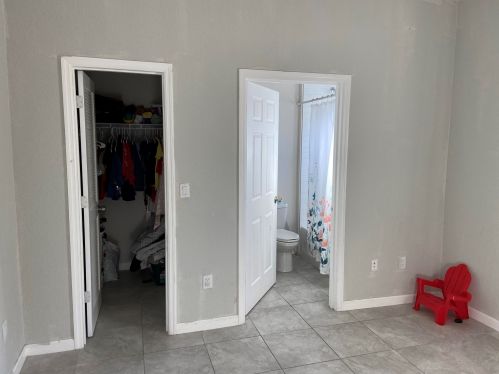 218 13th Ave, Boynton Beach FL  33435-3127 exterior