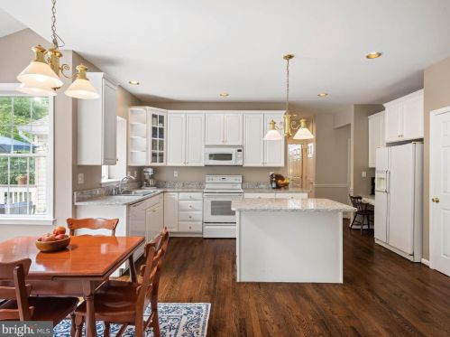 49 Yarmouth Ln, Downingtown PA  19335-1556 exterior