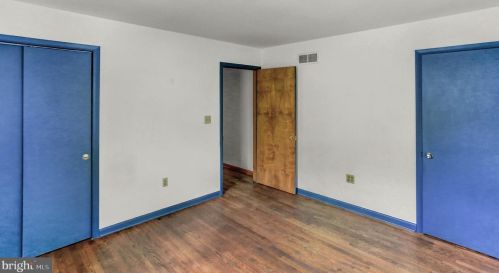 822 Broadway, Hanover PA  17331-2015 exterior