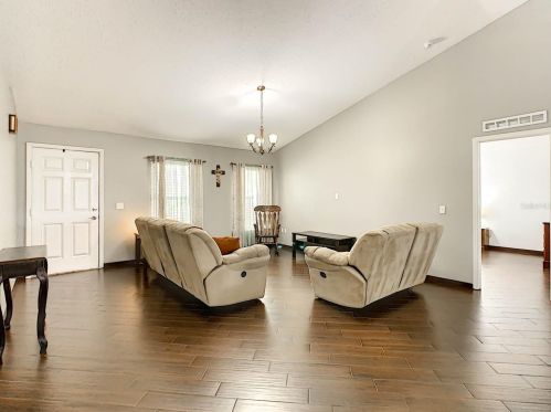 554 Kilimanjaro Dr, Kissimmee, FL 34758-3250