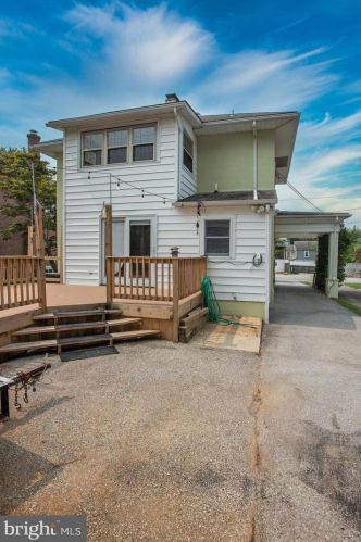 13 Beverly Pl, Wilmington DE  19809-2901 exterior