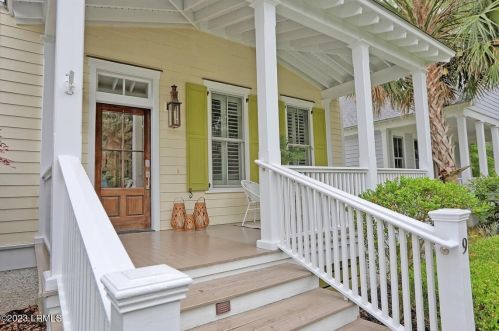 9 Canton Row, Beaufort, SC 29906-8884