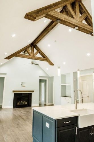 10 Woodward Rd, Lincoln RI  02865-4917 exterior