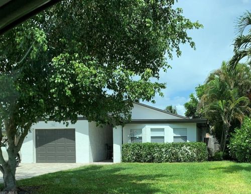541 104th Ave, Naples FL  34108-3226 exterior