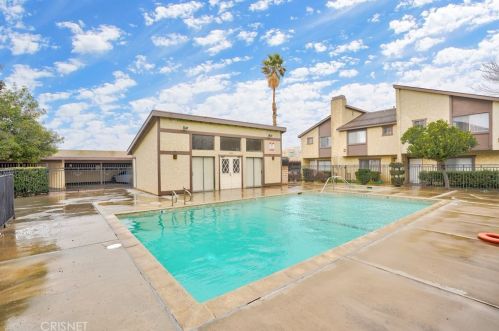 1306 Avenue, Lancaster CA 93534-7400 exterior