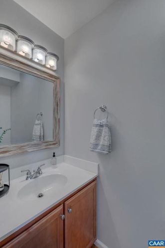 294 Jefferson Dr, Bybee VA  22963-2606 exterior
