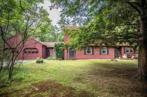 53 Spring Rd, Amherst, NH 03031-1911