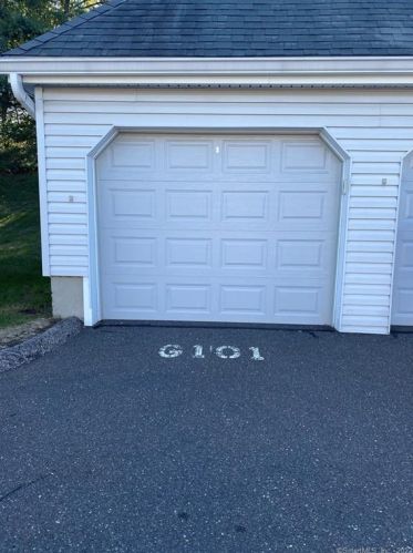 1432 Windward Rd, Milford CT  06461-1767 exterior