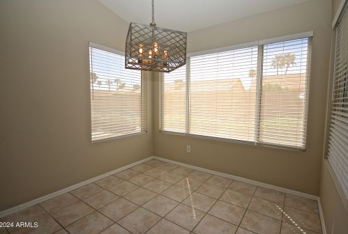 1717 Lindrick Dr, Chandler AZ 85249-5033 exterior