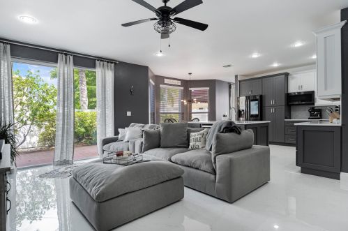 3372 179th Ave, Hollywood FL  33029-1631 exterior