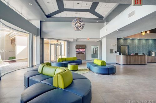 1885 139 Ter, Hollywood FL  33028-2837 exterior