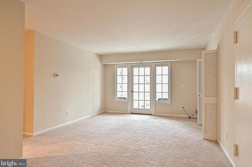 5904 Kingsford Rd, Springfield, VA 22152-1129