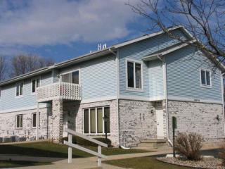 910 Acewood Blvd, Madison WI  53714-3212 exterior