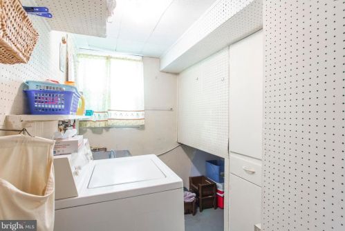 913 Catherine Ave, Woodlyn PA  19094-1002 exterior