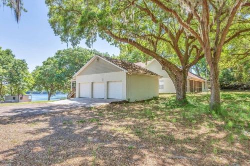 18200 Lake Gibson Ln, Umatilla FL  32784-7120 exterior