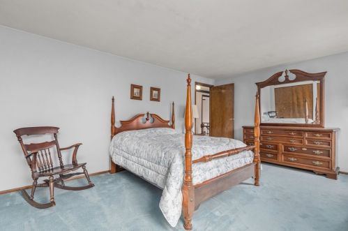 226 Iola St, Glenshaw PA  15116-2029 exterior