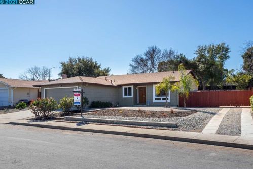 2126 Apricot Ct, West Pittsburg, CA 94565-4606