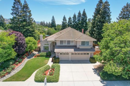 1740 Diana Ave, Morgan Hill, CA 95037-7234