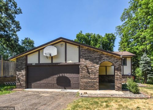 4236 2nd St, Minneapolis, MN 55421-2733
