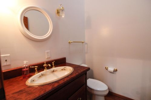 9181 Avon Rd, Salineville OH  43945-9407 exterior