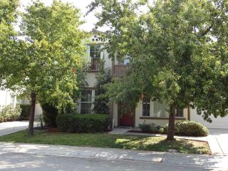 321 Sutley Cir, Sacramento, CA 95835-2043