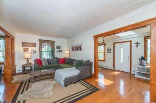 628 Main St, West Paterson NJ  07424-1020 exterior