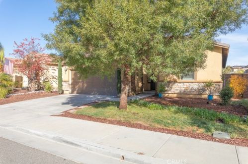 29342 Fall Classic, Lake Elsinore CA  92530 exterior