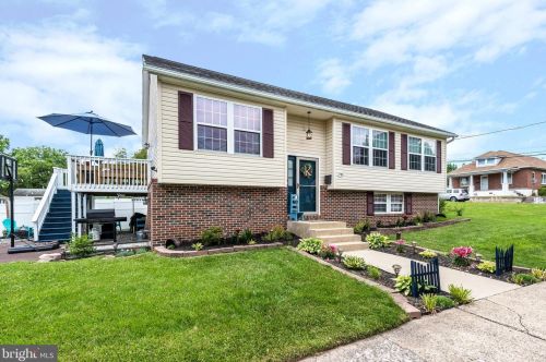 715 Vine St, Pottstown, PA 19464-6266