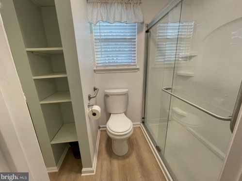 77 Lakebridge Dr, West Deptford NJ  08096-6720 exterior