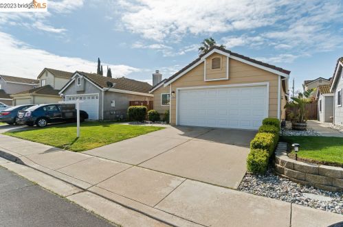 1867 Babbe St, Oakley, CA 94561-1640
