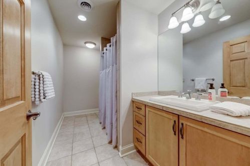 1947 Southwood Trl, West Bend WI  53090-8971 exterior